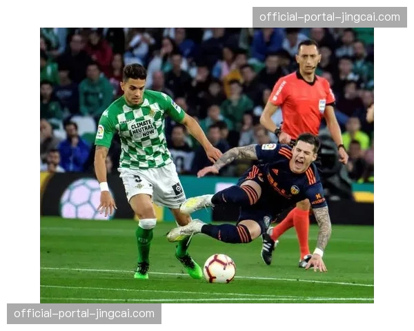 瓦伦西亚vs埃尔切：两队门将合计完成15次成功扑救